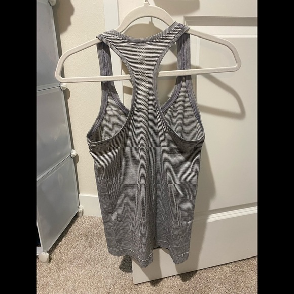 Lululemon Swiftly Tech Racerback Tank - Picture 4 of 4